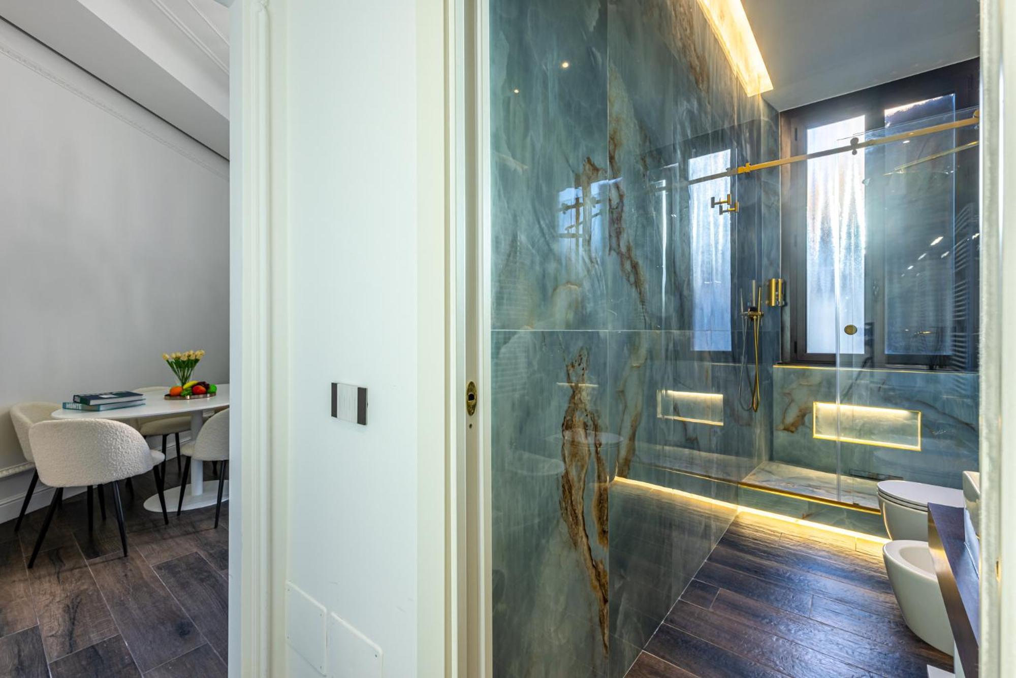 Station, Luxury & Modern With Comfort! Milano